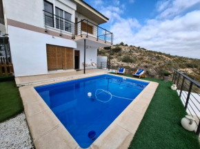 Lovely Villa in Chiva